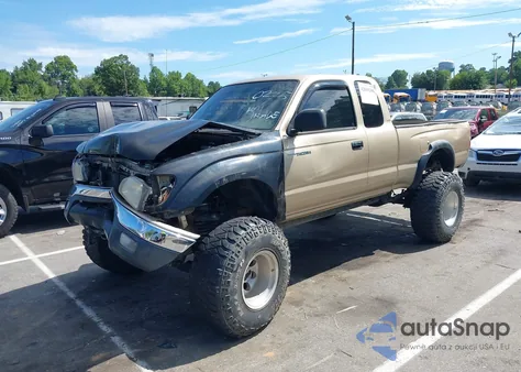 2001 Toyota Tacoma из США, поврежденный, VIN 5TEWM72N71Z780225